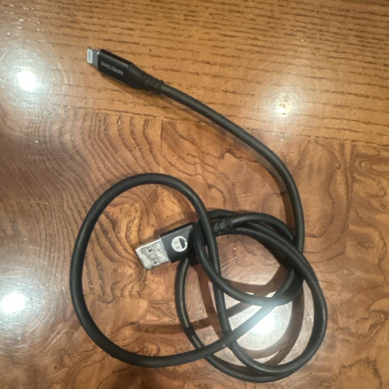 SMALLElectric USB to Charging & Data Sync Cable 3ft Black