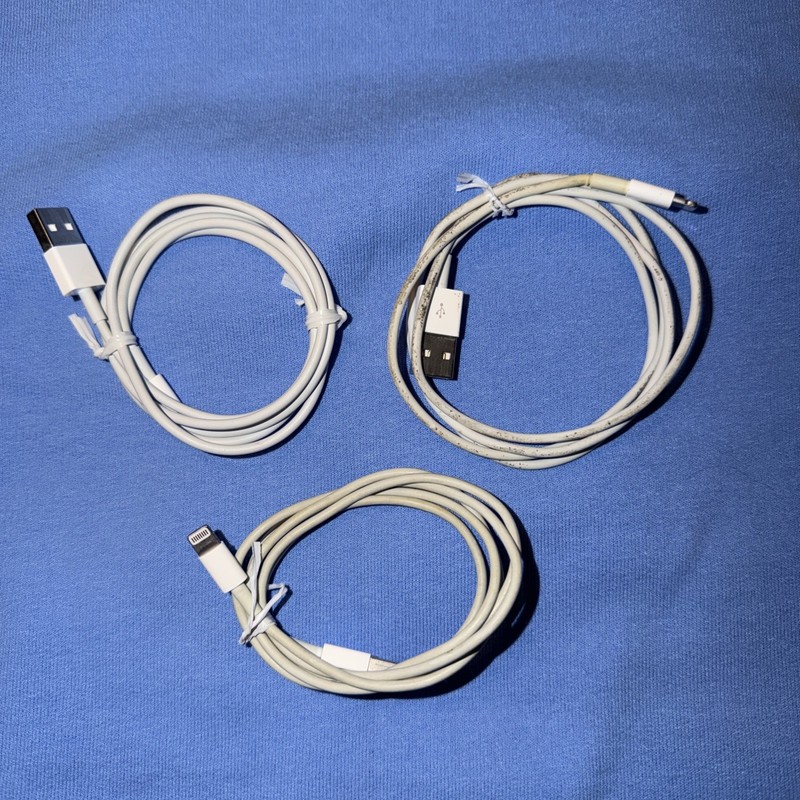 Apple 1m/3ft USB to Lightning Charging Cable Cord – Genuine OEM -Three Cords