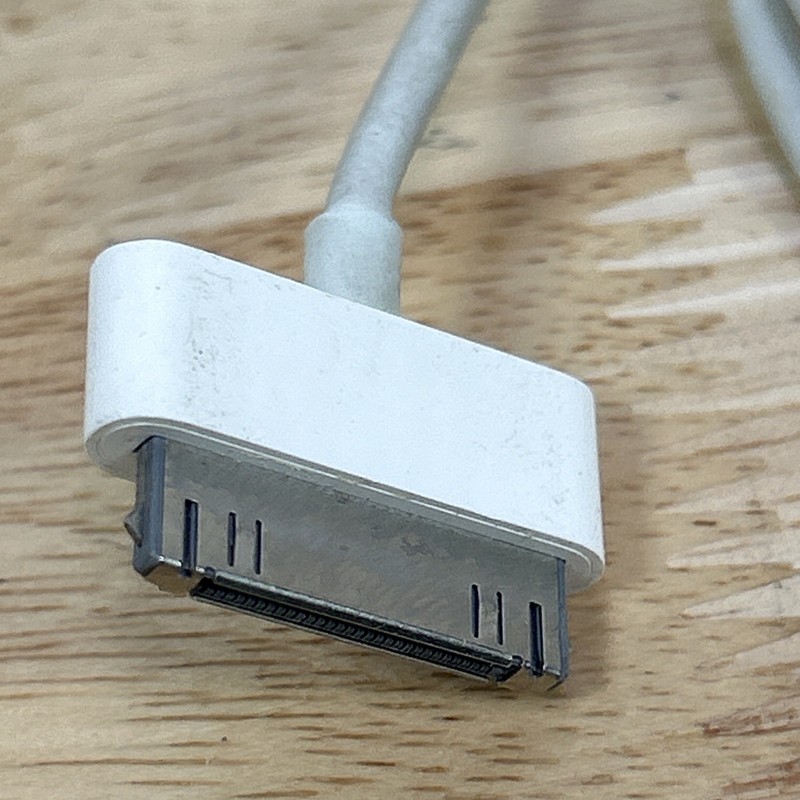 30 Pin Apple USB Cable 42" Charger for iPhone 4 4G 4S 3GS iPod iPad 1/2/3 gallery