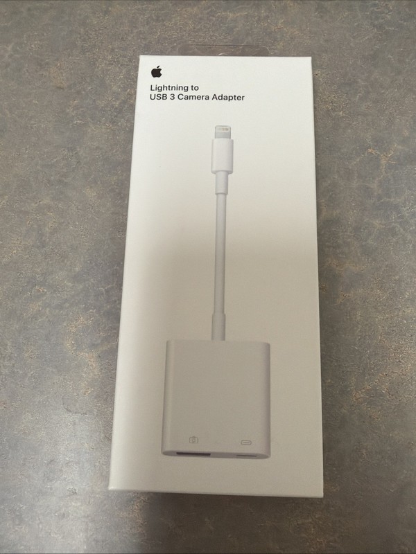 Apple Lightning to USB 3 Camera Adapter–Fast Photo/ File Transfer (iPhone/iPad)