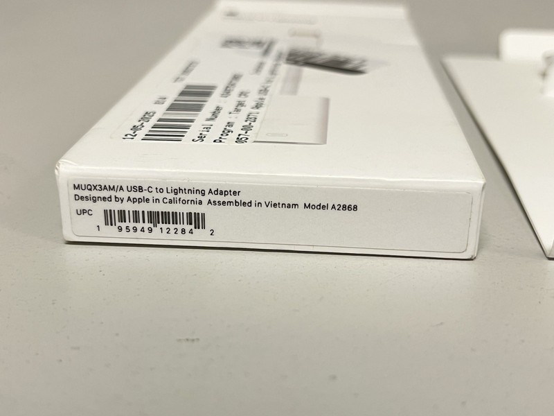 Apple USB-C to Lightning Adapter -(MUQX3AM/A )- Model A2868 gallery