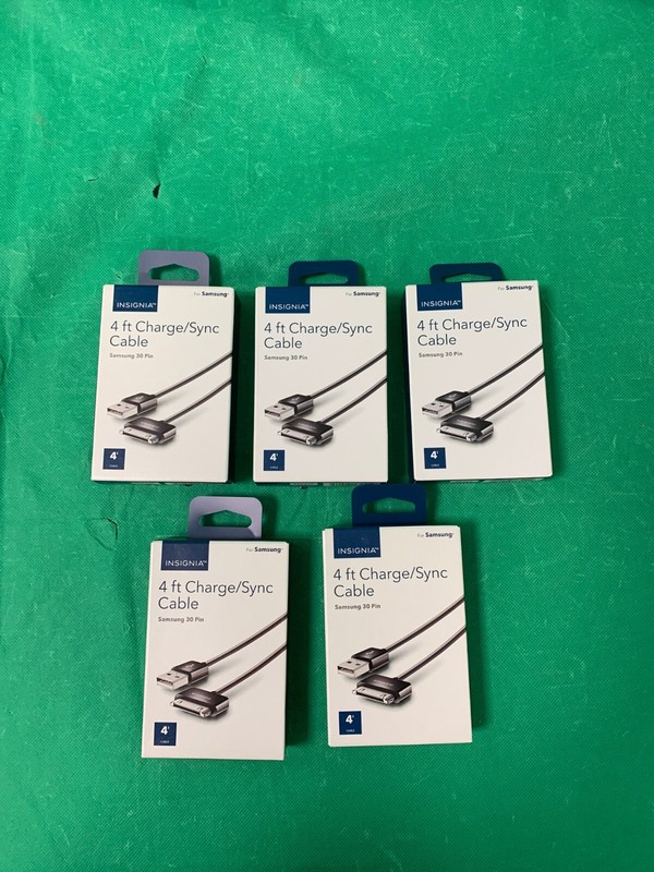 Charge and Sync Cable Insignia for Samsung 30-Pin 4FT -LOT OF 5- NEW