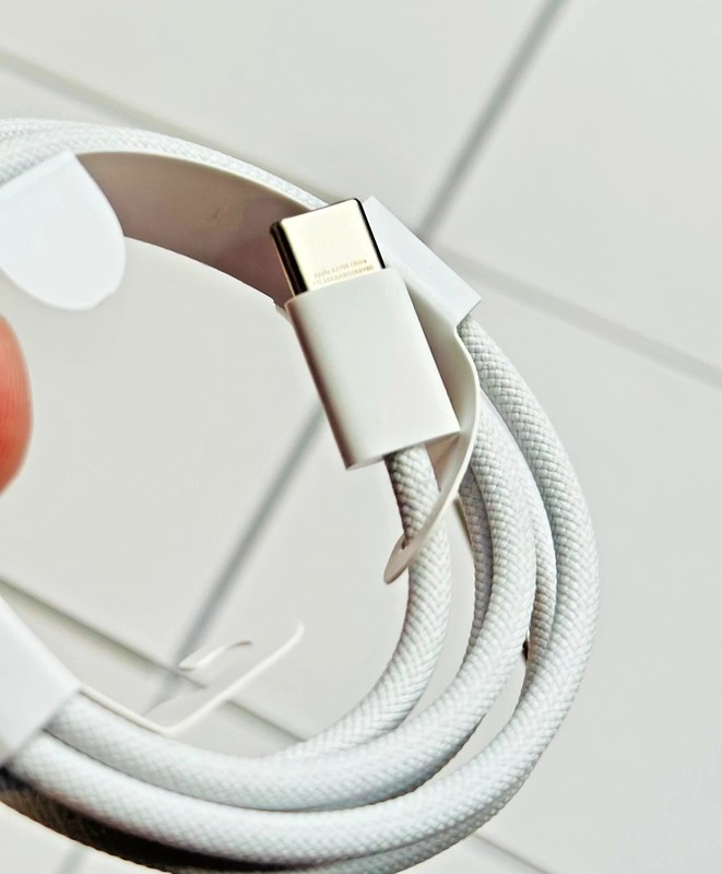 3FT 60W Cable Braided Type-C Charging Cable For iPhone 15/15 pro/15 Pro Max gallery