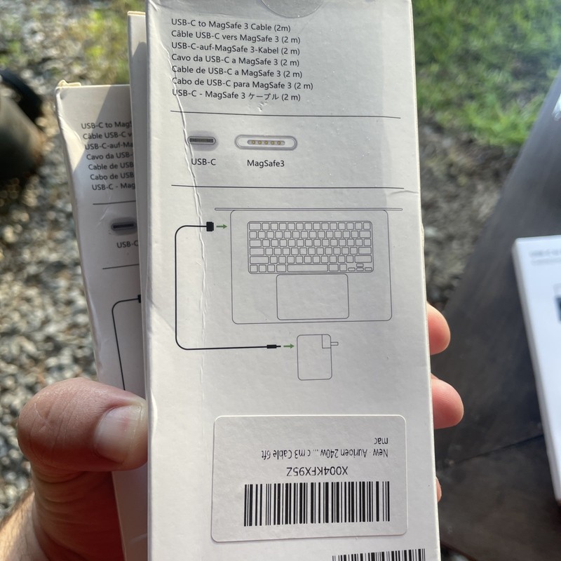 USB-C to MagSafe 3 Cable 2m/6.6ft White And Gray USB-C gallery