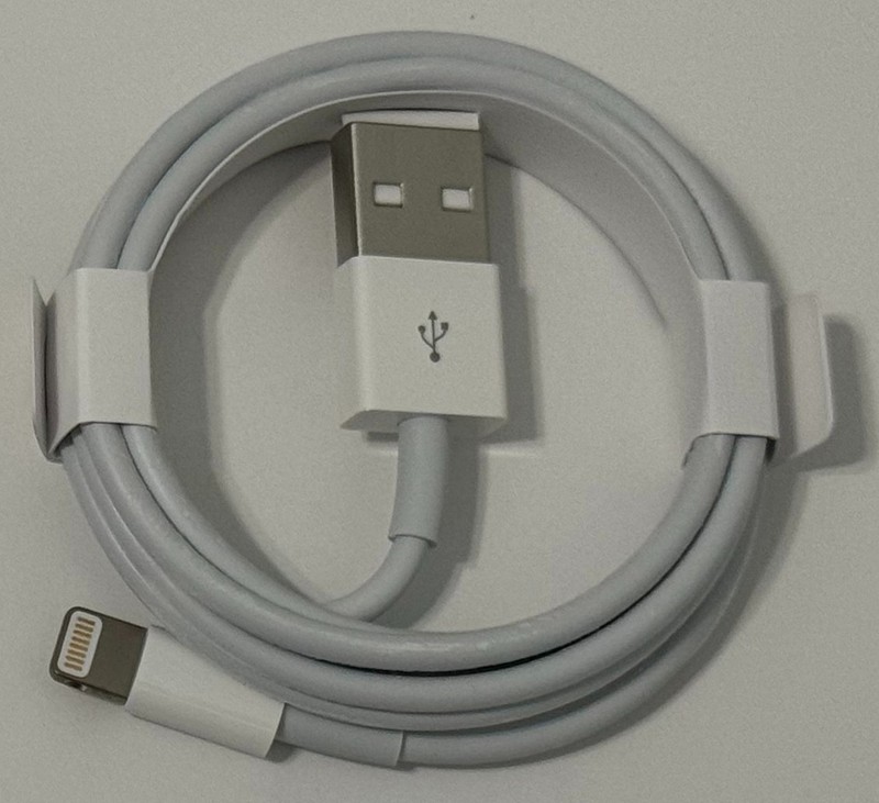 Apple Lightning to USB Charger Data Cable for IPhone/iPAD MD818ZM/A – NEW