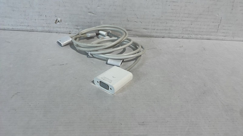 Apple 30-Pin Adapters Digital AV HDMI & Extension Cable White Lot Of 3