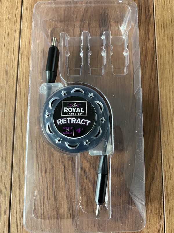Retractable iPhone Charging Cable USB-C to C Cord for iPhone 15 - 16 - 17 gallery