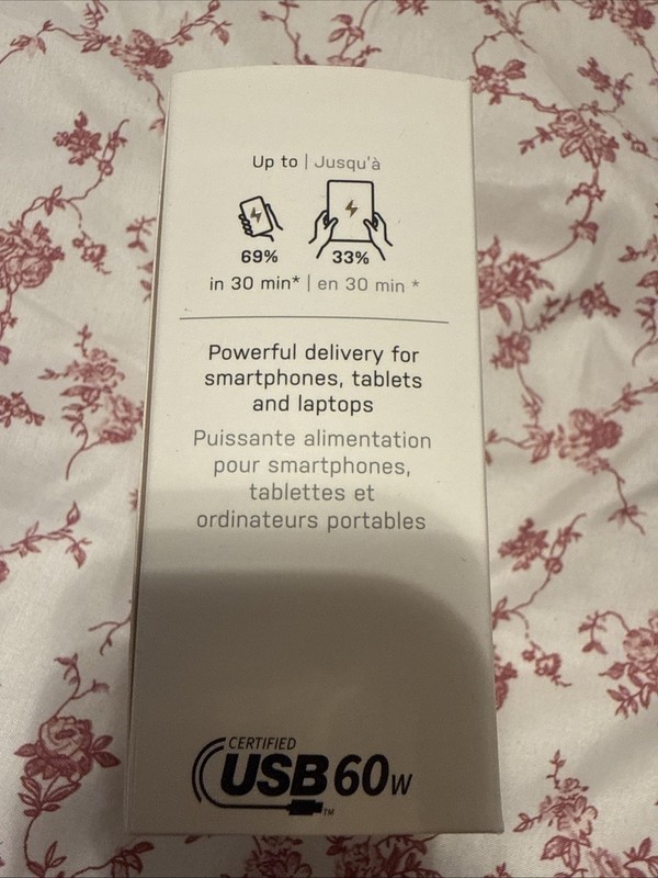 OtterBox Premium Pro USB-C to USB-C Car Charging Kit for iPhone Fast Charge gallery
