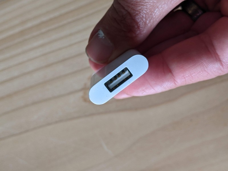 Apple USB to 30 Pin Adapter Model A1358 Includes Canon Camera Connector Cable gallery