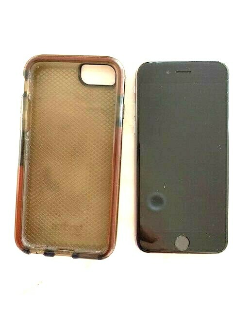 APPLE iPHONE 6 EXCEPTIONAL CONDITION, PROTECTIVE SLEEVE & CHARGER 16GB, SILVER gallery