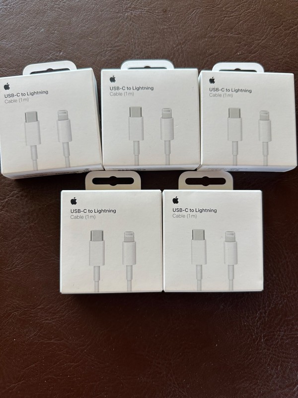 5 Apple Lightning to USB Charging Cable (1m/3.3ft) – NEW SEALED !!!