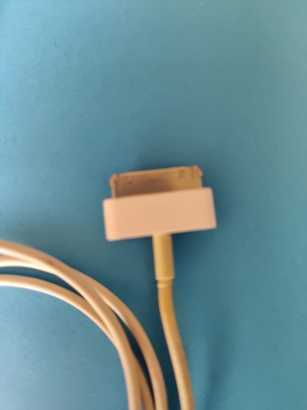 Original Apple 30 Pin Dock Connector to USB Sync and Charging Cable for gallery