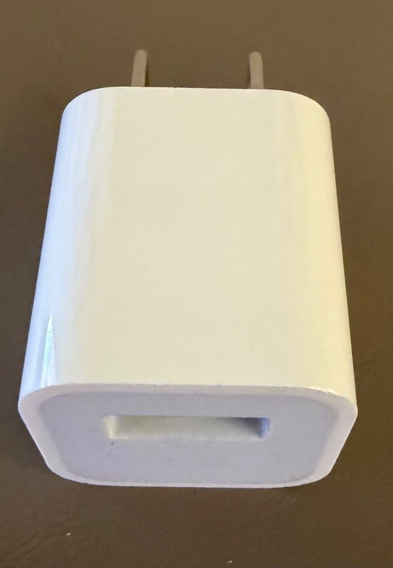 Genuine OEM Apple A1385 5W USB Travel Power Adapter Cube Charger iPhone iPad