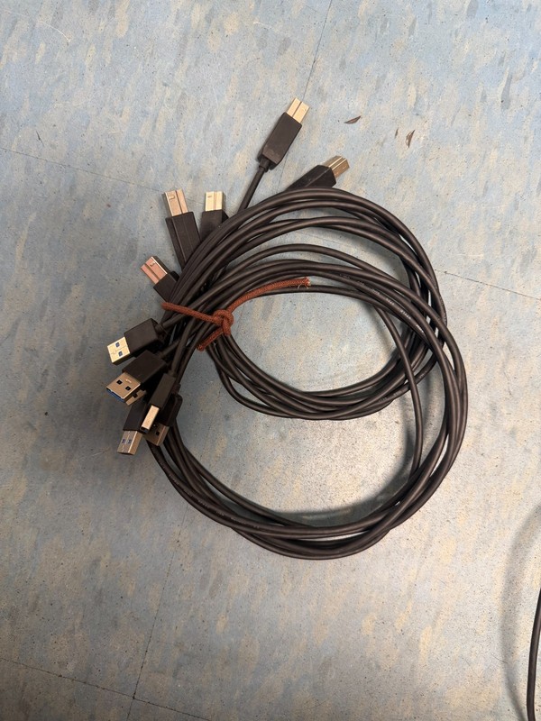 USB CHARGING AND DATA CABLES USB 30 TYPE A TO USB 30 TYPE B 36 INCHES PKG OF 6
