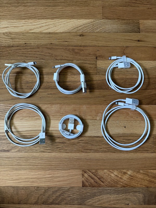 OEM Apple 3ft. (1m) Lightning to USB Cable – White Lot Of 6
