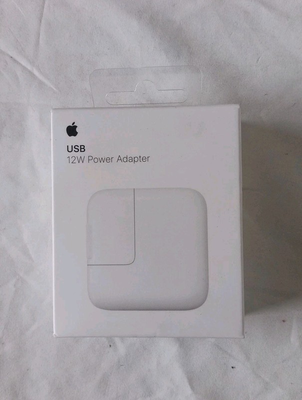 Apple (MGN03AM/A) 12W USB Power Adapter (Open Box #68)