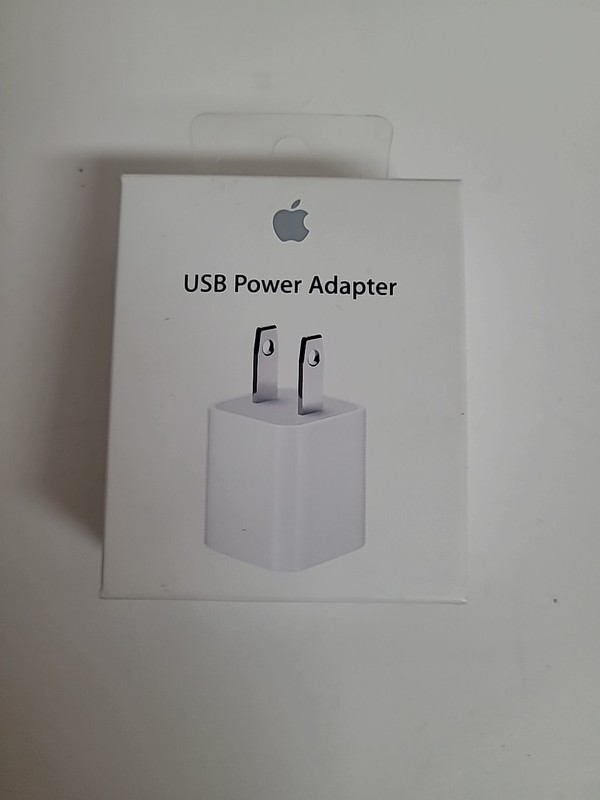Apple USB 5W Power Adapter MD810LL/A New Opened Box