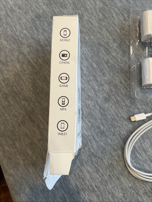 Feels2Nice USB-C Quick Cables & Block Chargers 2Pk For iPhone 14 & Below New Box gallery