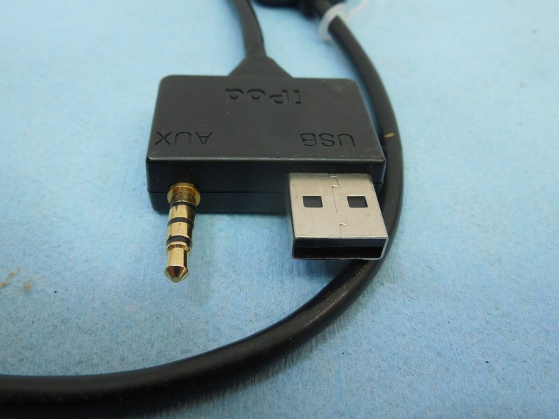 3.5mm Car AUX Audio USB Charger Cable for iPhone 4/4S iPod Nano/ Touch iPad 2/3 gallery