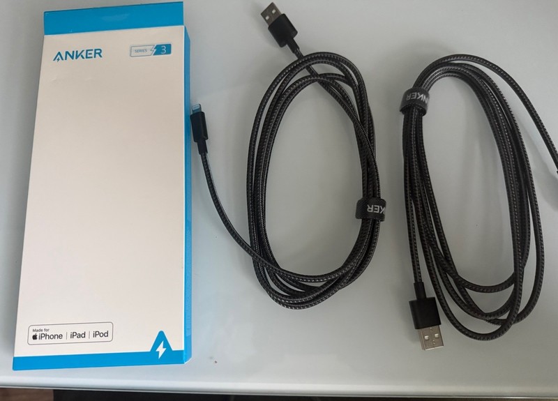 Anker Series 3 Nylon Cable With Lighting Connector MFi-Certified 6ft 2PK