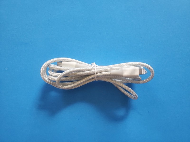 Insignia Charge Sync Cable Lightning to USB-C MFi-Certified-2m