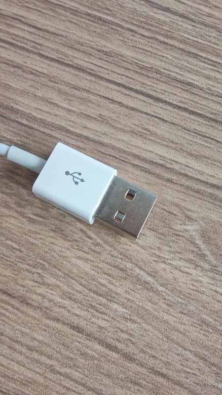 2PCS 3ft/1m White SYNC 30 PIN USB Data Charging Cable for iPhone 1st/3G/3GS/4/4S gallery