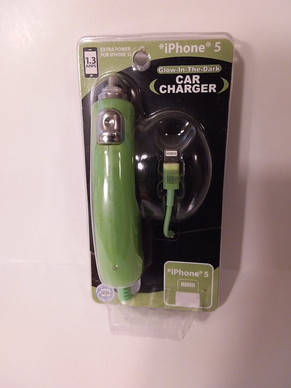 Green Glow in the Dark Car Charger for iPhone 5 1.3 amps Gadget Gear gallery