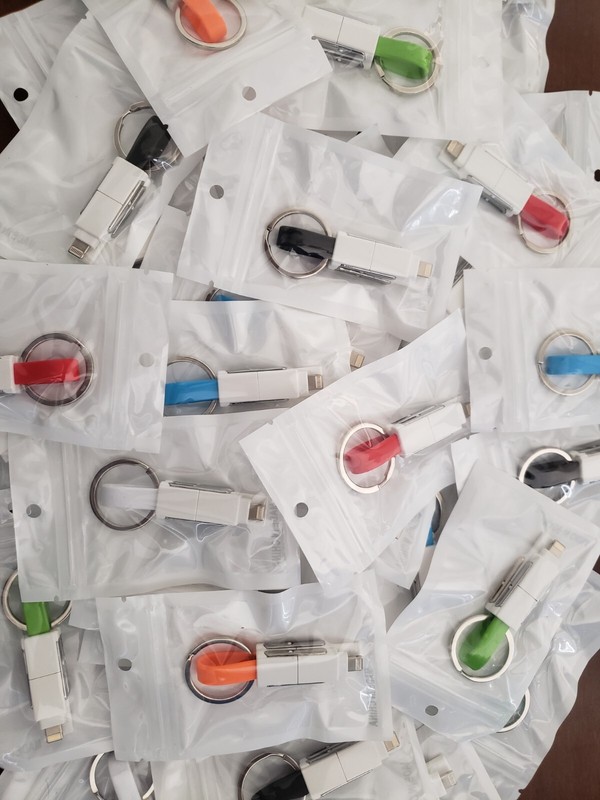 2 Keychain Charging Cable Multi Port, For IPhone/Android, Type C3 In 1