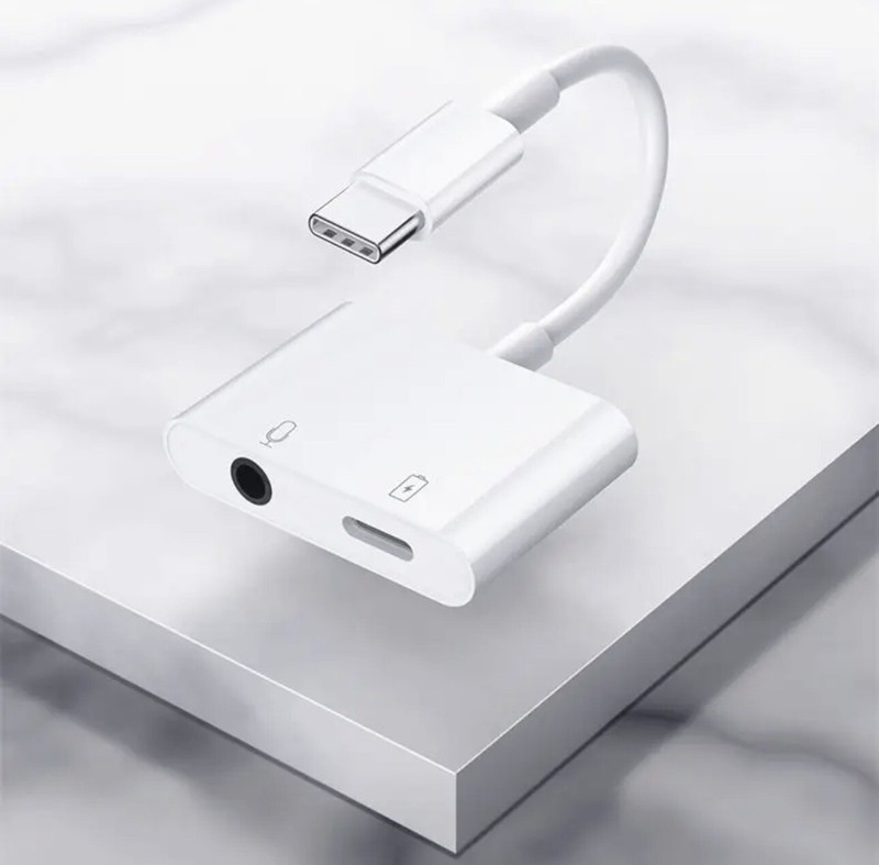 iPhone 15/MacBook Adapter Charging+Headphone Port gallery