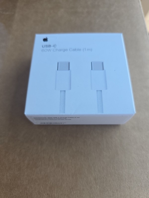 Apple Woven USB-C 60W Charging Cable(1M, 3.3 FEET) A2795 MW493ZM/A