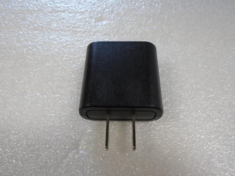 Lot of 500 New Phihong PSA05A-050QL6 5.0V 1.0A USB Wall Charger Blocks gallery