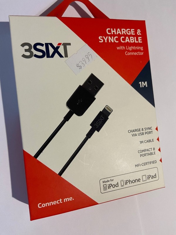 Charge & Sync Cable with MFI-Certified Lightning Connector x1m in Black by 3SIXT