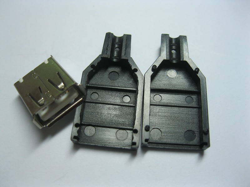 200 pcs Solder 3-Piece 4 pin USB Female Jack Connector Black Plastic Cover New gallery