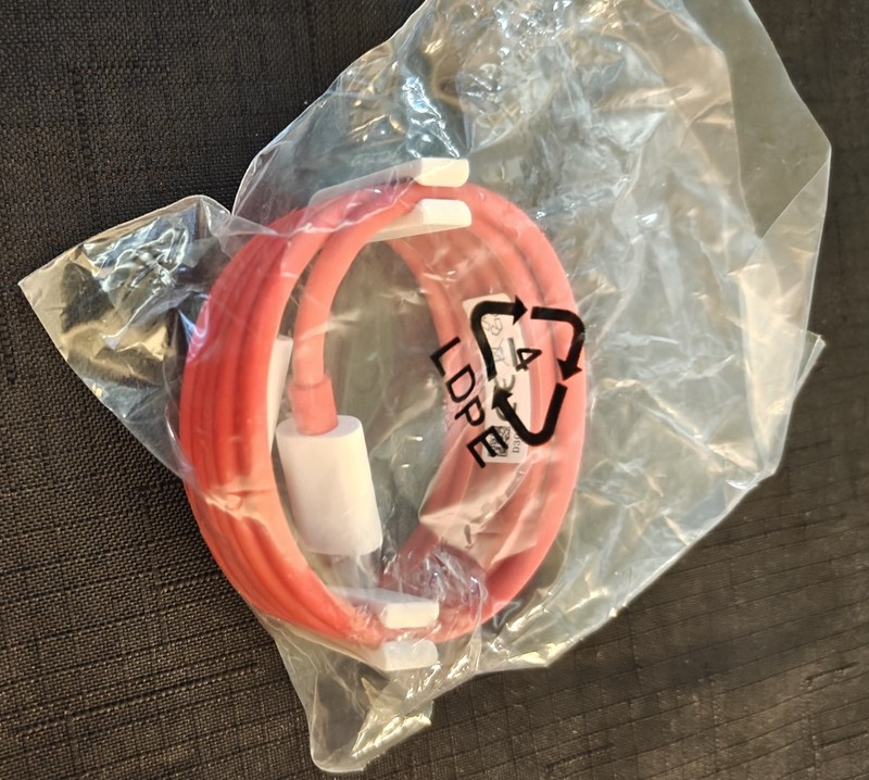 One Plus Charge Type-C Cable 1m/3.3ft Fast Charging Type C gallery