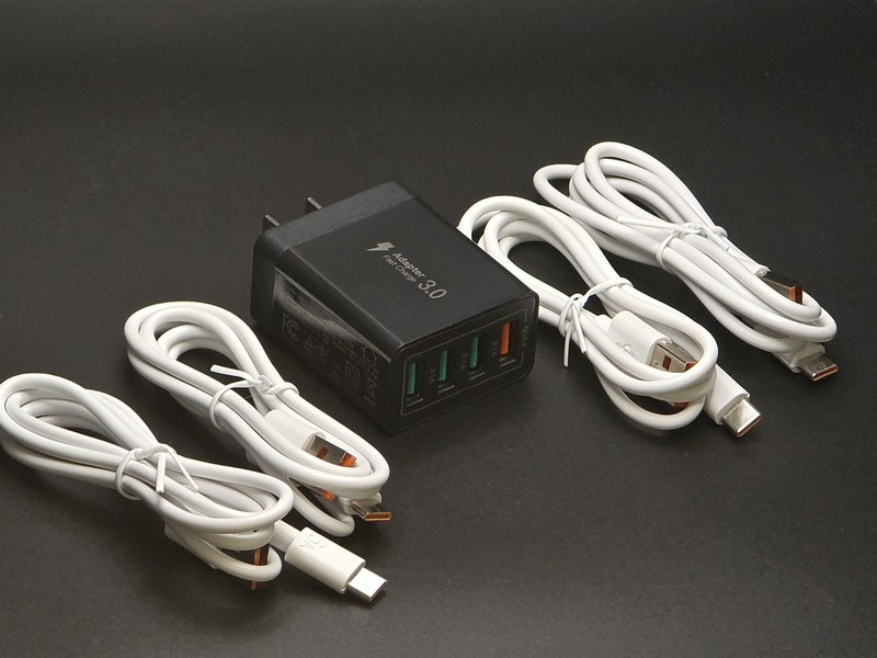 Power Bank/Portable Charger Wall Charger/4 Usb Cables/Hard Case/Adapter Kit gallery