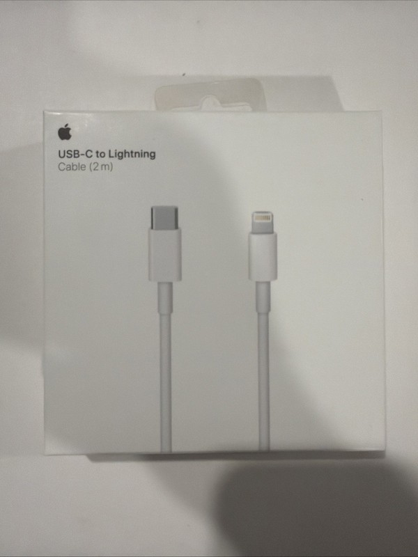Apple MKQ42AM/A USB-C to Lightning Cable (2M) -White – Brand New Sealed