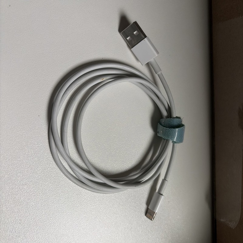 Apple 10W/12W USB Wall Charger Power ADAPTER with iPhone lightening cable gallery