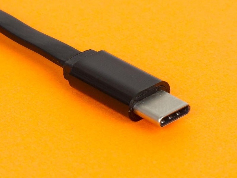 4-inch USB Type-C to Type-A Fast Charge Cable for Galaxy S8, Pixel, LG G5 & More gallery