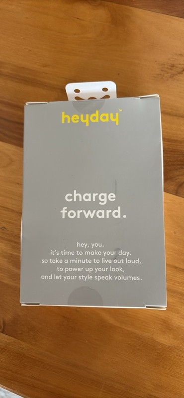 New in unopened package heyday iPhone iPad 6ft charging cable gallery
