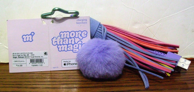 MORE THAN MAGIC CHARGING KEYCHAIN FOR APPLE IPHONE / IPAD NEW