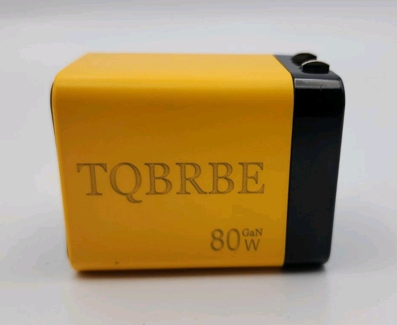 GaN Charger Self-Extending Type-C Fast Charge Smart Power Adapter Yellow gallery