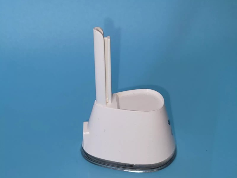 DERMAFLASH LUXE CHARGING CRADLE & USB WALL ADAPTER-(WILL NOT WORK LUXE+) gallery