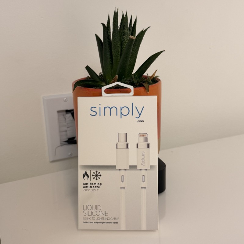 New Simply Liquid Silicone USB-C to Lightning MFi Certified Cable 3.9ft White