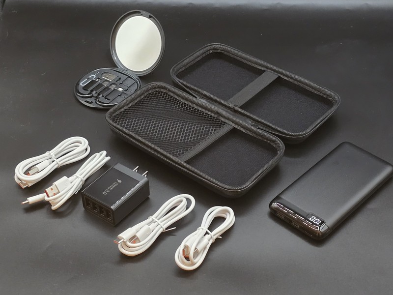 Power Bank/Portable Charger Wall Charger/4 Usb Cables/Hard Case/Adapter Kit