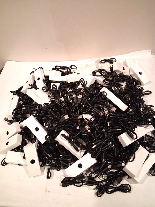 NEW Lot of 100 Black Short USB Type-C to USB Fast Data Charger Cable w/ 2 blocks gallery