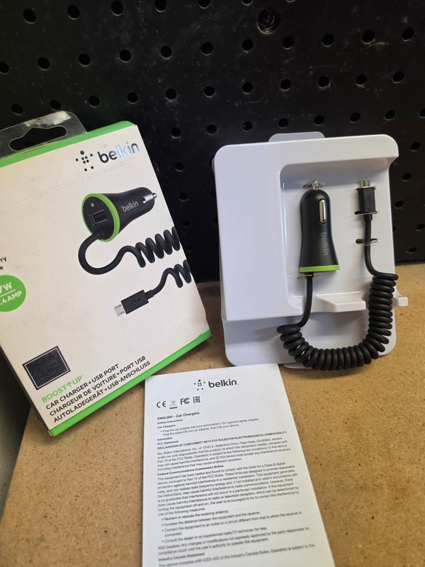 Belkin BOOST↑UP Car Charger USB Port Micro USB Cable 2.4A Black Open Box OEM gallery