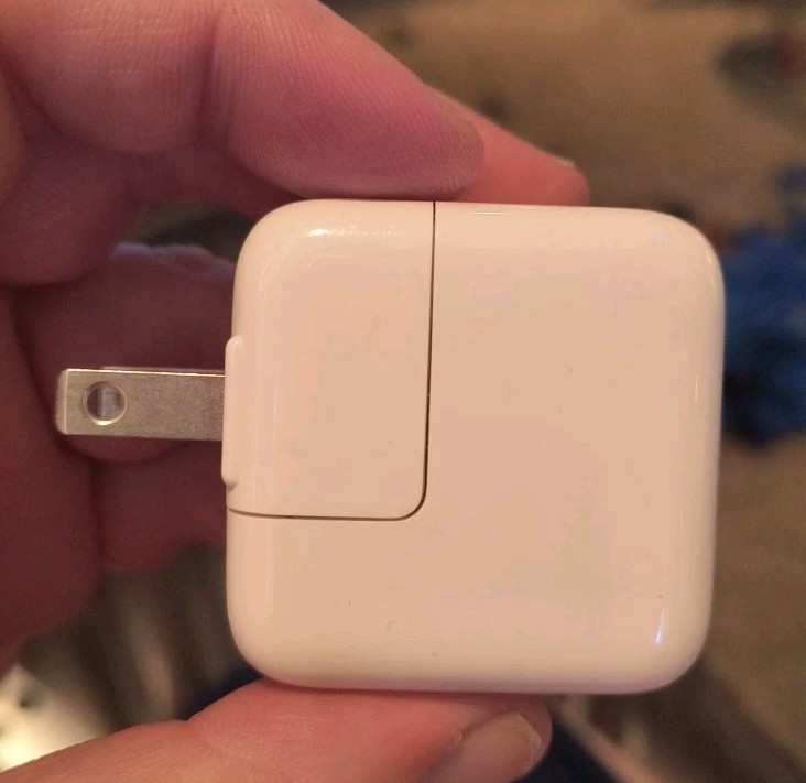 Apple 12W USB Power Adapter Wall Charger For Apple