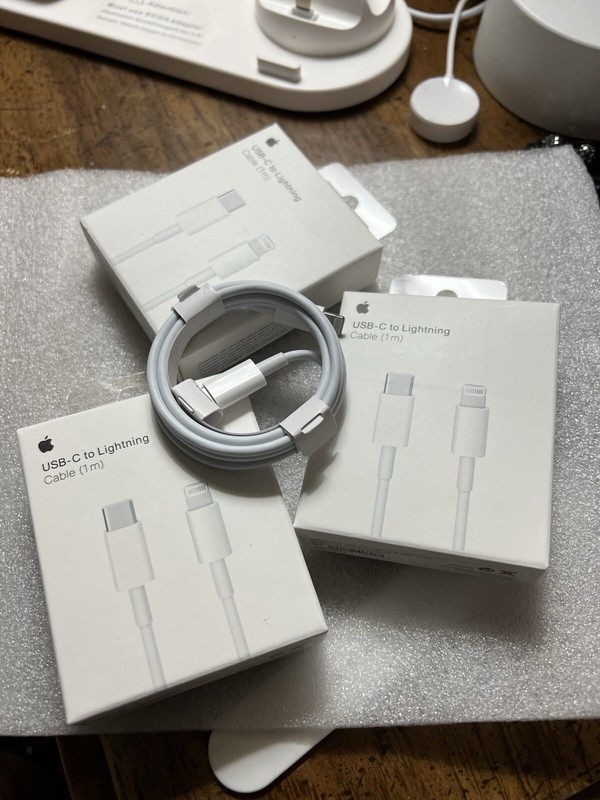 iPhne USB C-L Fast Charging Cable gallery