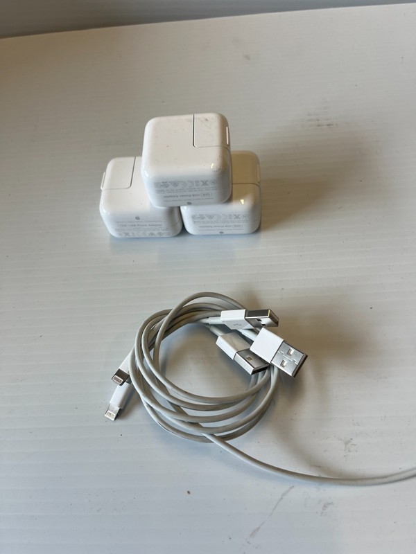 LOT OF 10 GENUINE Apple iPhone iPad iPod 12W USB Power Adapter A2167 + 3ft USB