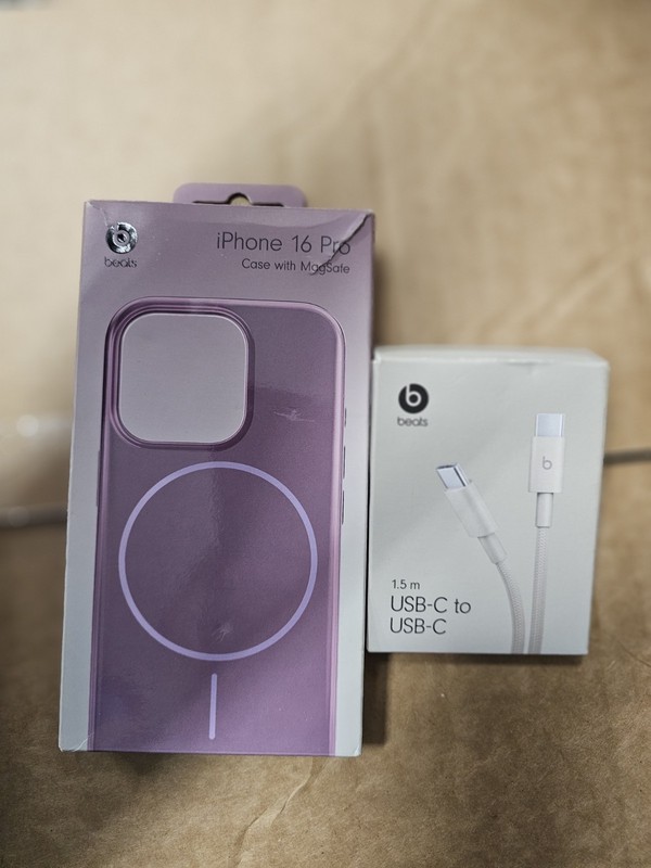 New Beats iPhone 16 Pro Purple Magsafe Case And USB-C to USB-C Woven Cable 1.5m